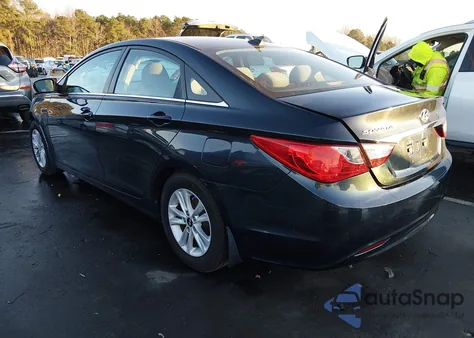 2013 Hyundai Sonata Gls z USA, uszkodzony, nr VIN 5NPEB4AC0DH641173
